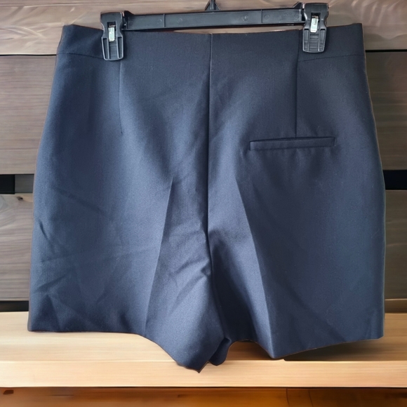 Zara Highwaisted Ladies Shorts New Without Tags - Picture 2 of 9